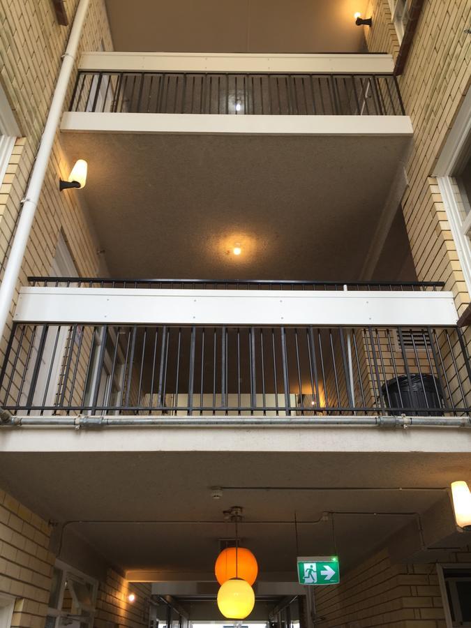 Adelaide Backpackers And Travellers Inn Экстерьер фото