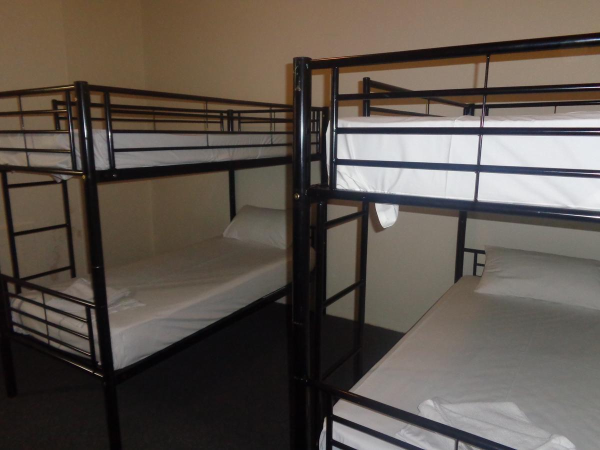 Adelaide Backpackers And Travellers Inn Экстерьер фото